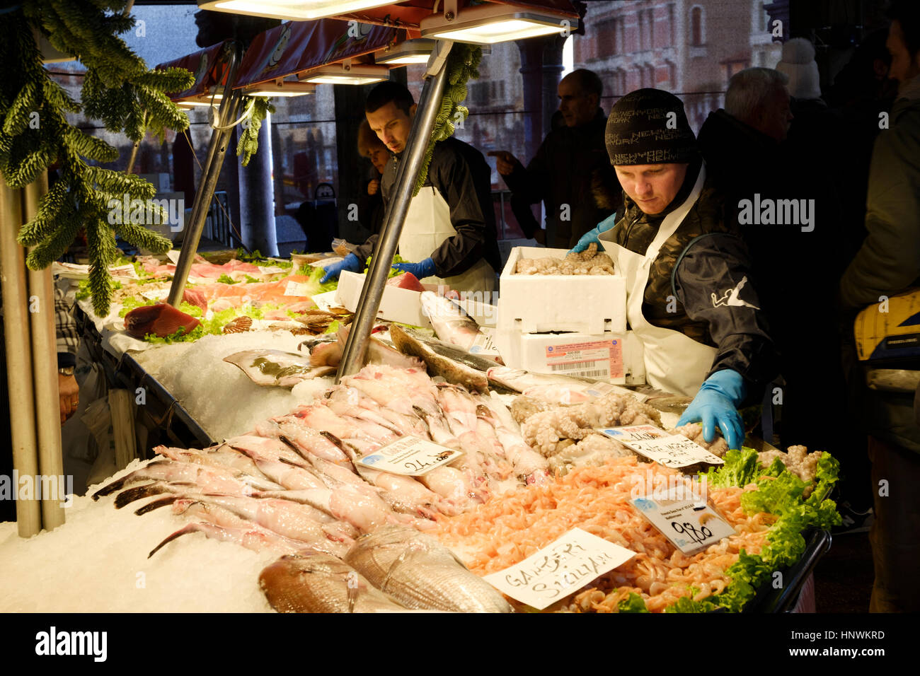 Mercado di Rialto, der Markt von Rialto Venedig, Italien. Die wichtigsten Lebensmittelmarkt Venedigs Stockfoto
