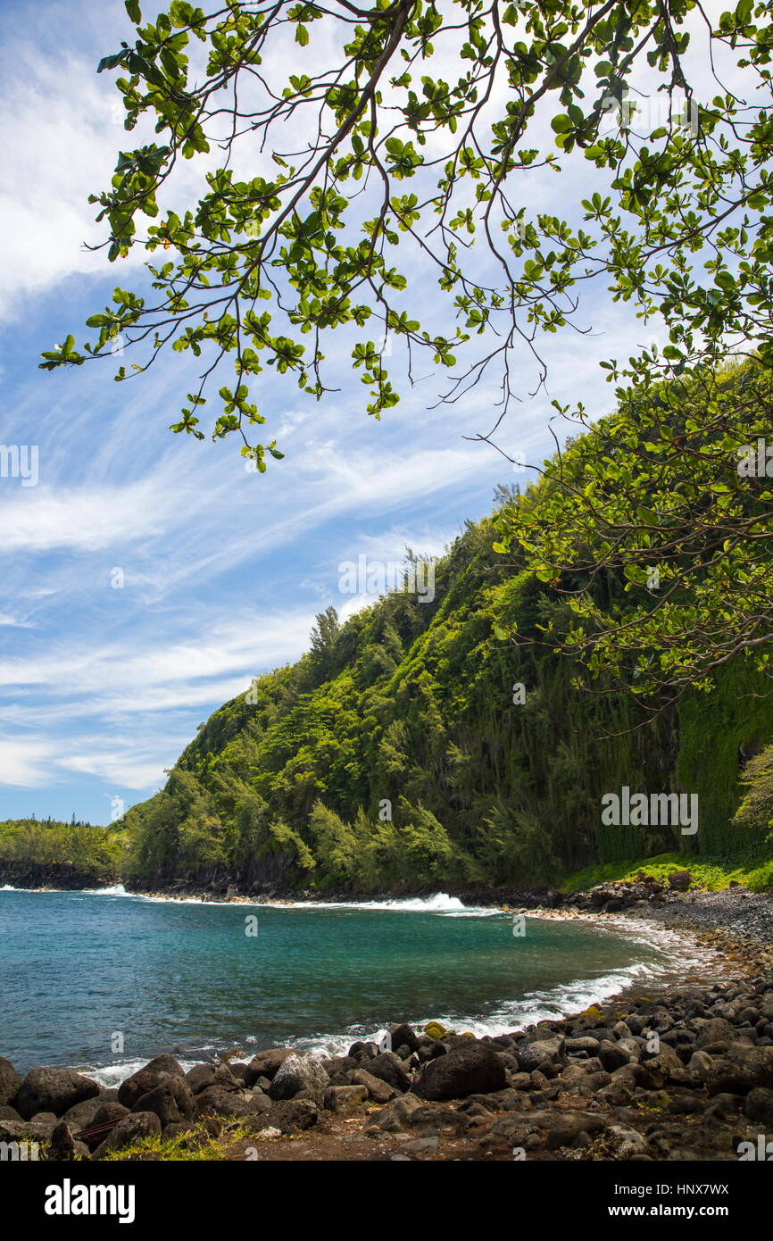 Felsiger Strand Landschaft und den Indischen Ozean, Insel La Réunion Stockfoto