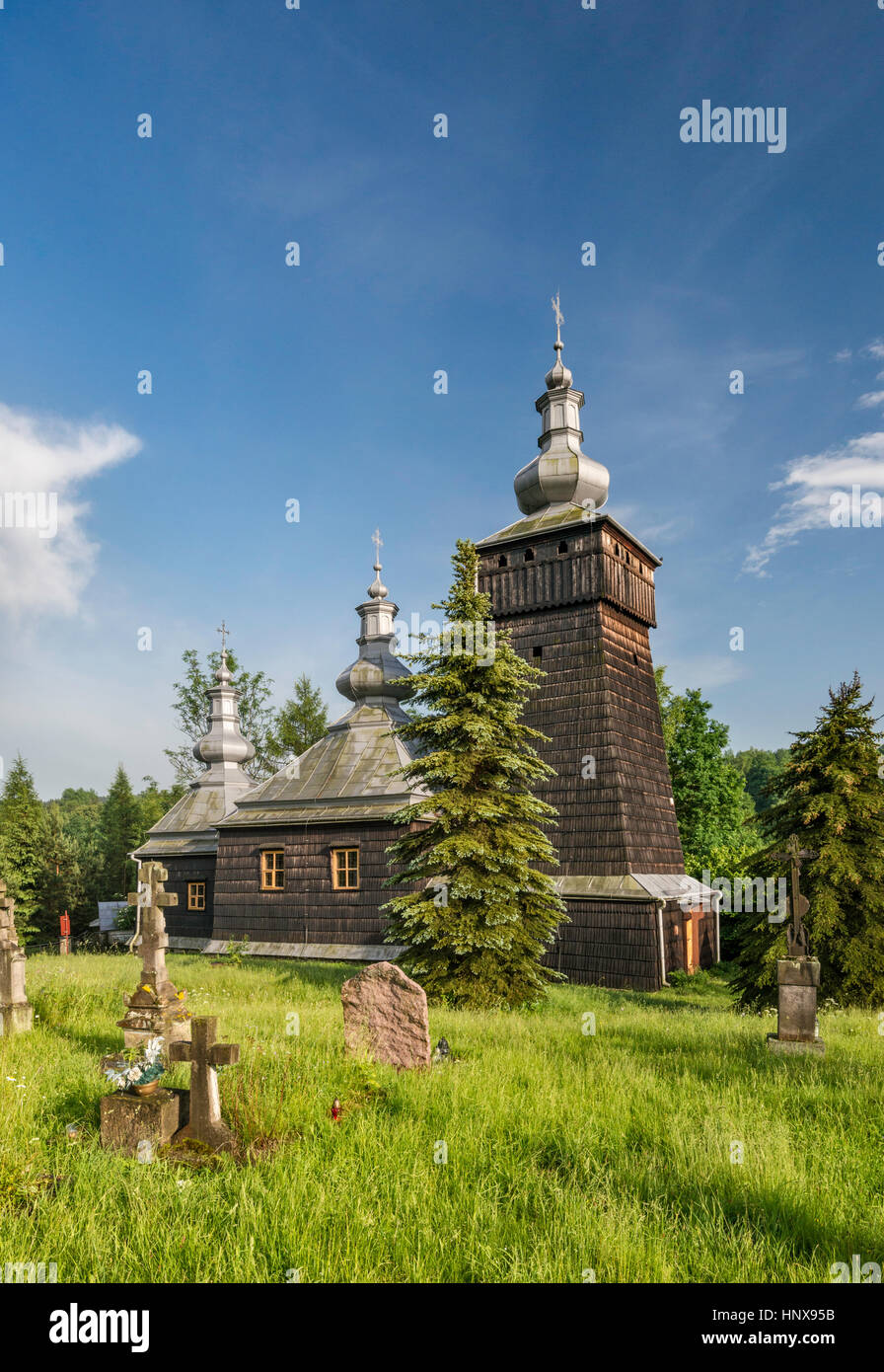 Der heilige Lukas der Evangelist-Kirche, 1835, griechisch-katholische, jetzt östlich-orthodoxen, Friedhof im Dorf Leszczyny, Kleinpolen, Polen Stockfoto