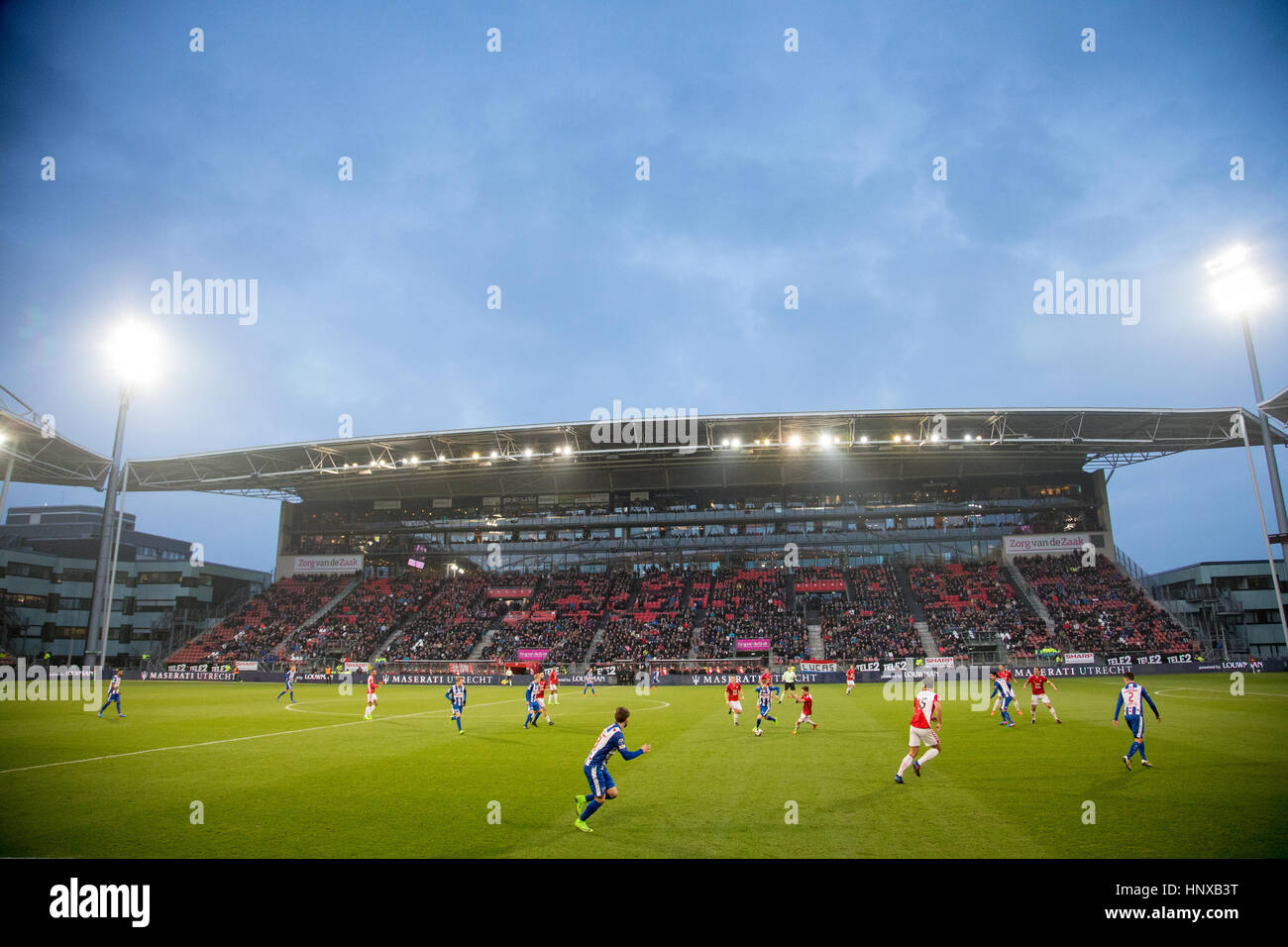 Fotos von FC Utrecht spielt zu Hause gegen den SC Heerenveen am Stadion Galgenwaard Stockfoto