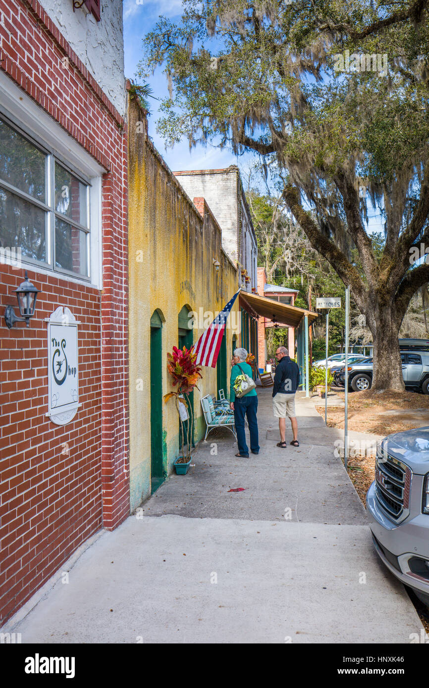 Cholokka Boulevard in Micanopy im Alachua County. Floridas selbsternannten Antiquitäten Hauptstadt. Benannt zu Ehren ein Seminole Indianer Häuptling ließ sich in1821 Stockfoto
