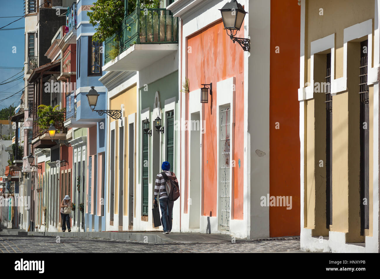 BUNTE GEBÄUDE FASSADEN CALLE LUNA ALTSTADT SAN JUAN PUERTO RICO Stockfoto