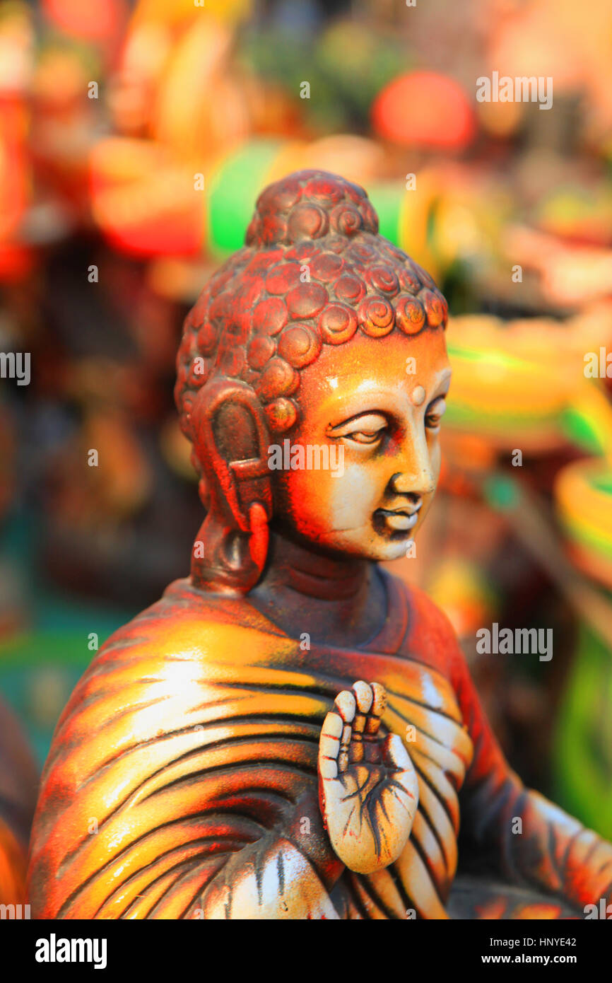 Meditierende Buddha-Statue. Buddha, Philosoph, Bettelmender, Meditierender, spiritueller Lehrer und religiöser Führer, lebte im alten Indien. (© Saji Maramon) Stockfoto