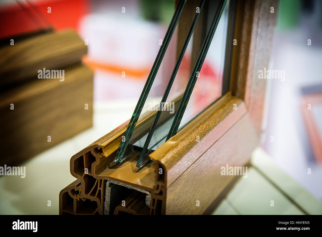 QuerschnittDiagramm eine dreifach verglaste Fenster Stockfotografie Alamy