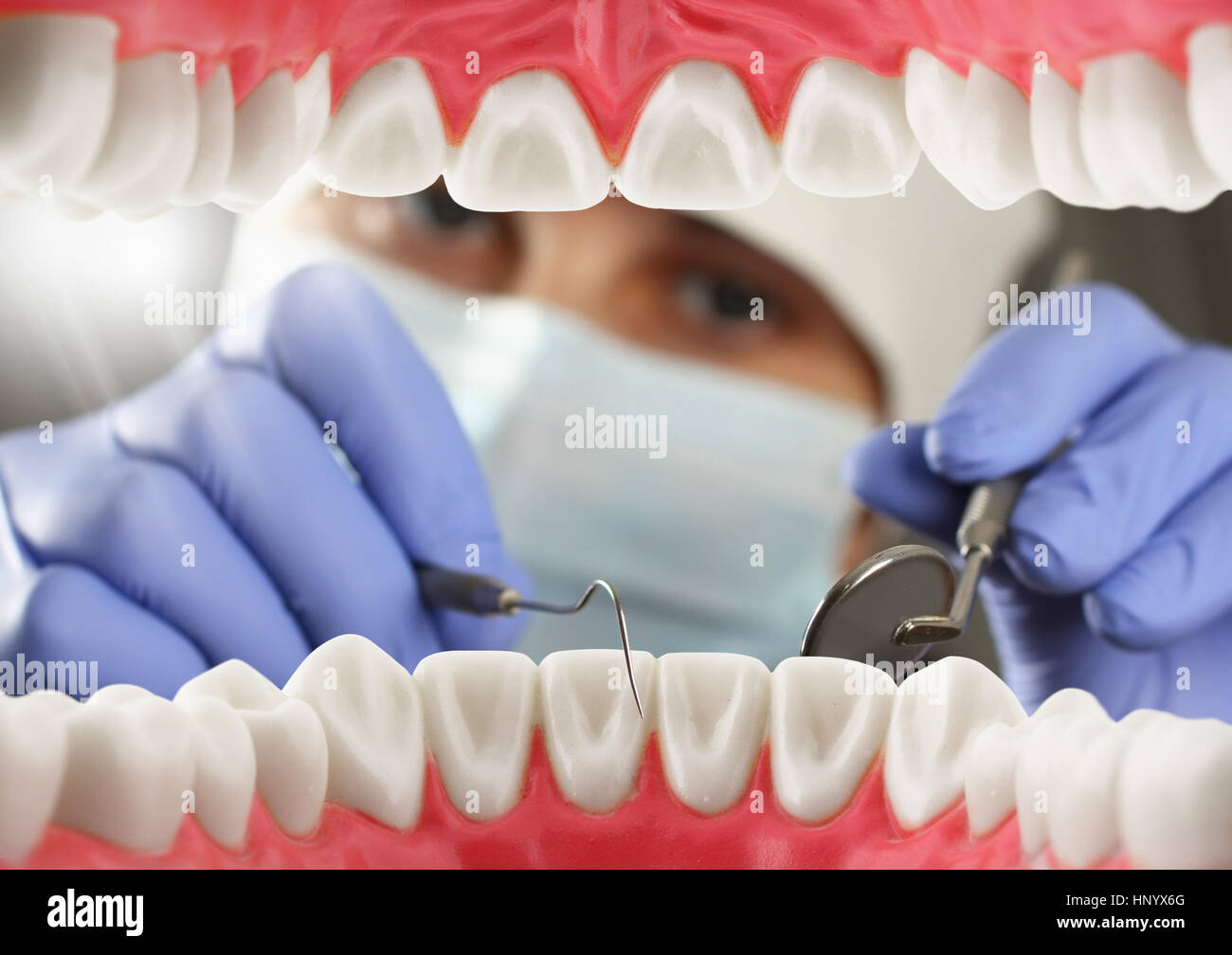 Zahnarzt-Checkup Zähnen, Mund Innenansicht Stockfoto