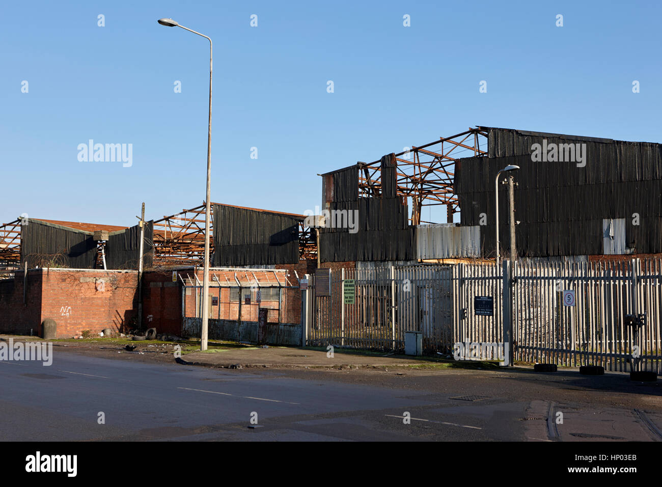 veralteten Gebäuden im Regent Straße Huskisson dock Kirkdale Liverpool uk Stockfoto