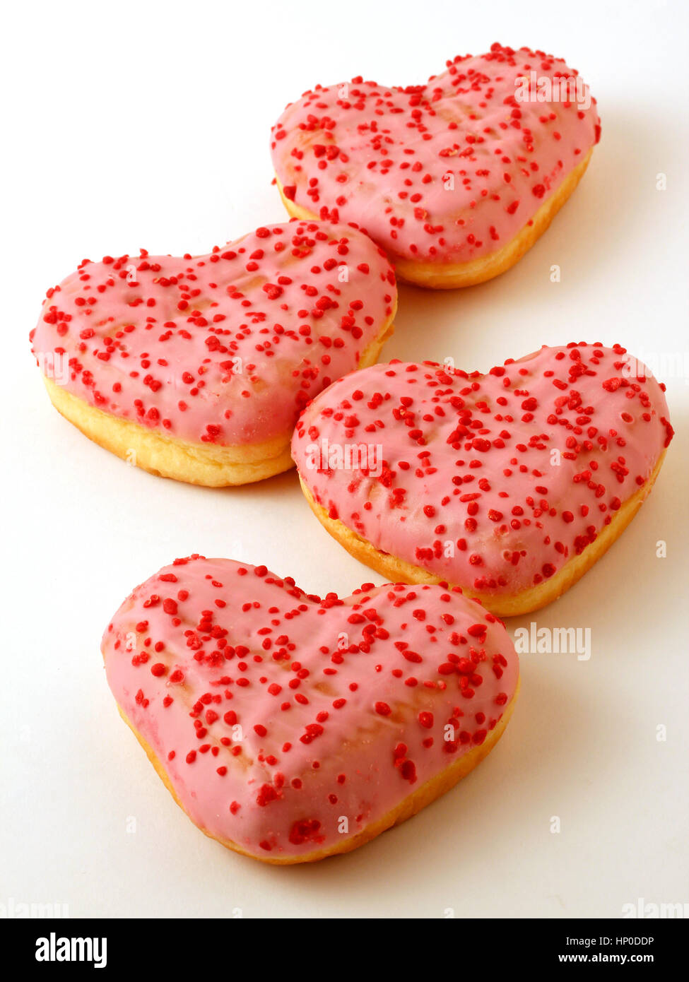 Herzförmige Donuts. Zum Valentinstag Stockfoto