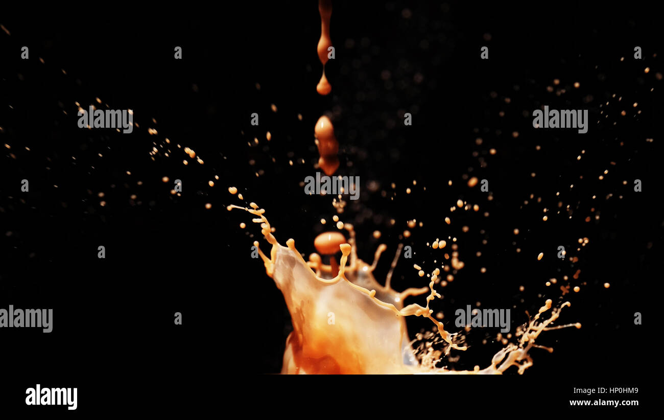 Schokolade Und Milchspritzer Stockfotos Und Bilder Kaufen Alamy