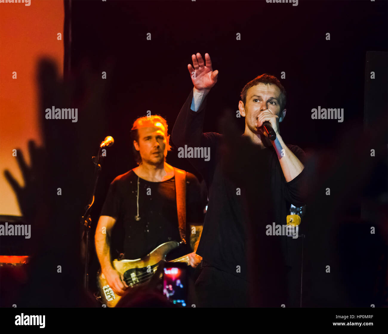 SYDNEY, Australien - 5. Februar 2017: Svyatoslav Vakarchuk, Frontmann der ukrainischen Rock band Okean Elzy auf der Bühne des Teatro Metro Stockfoto