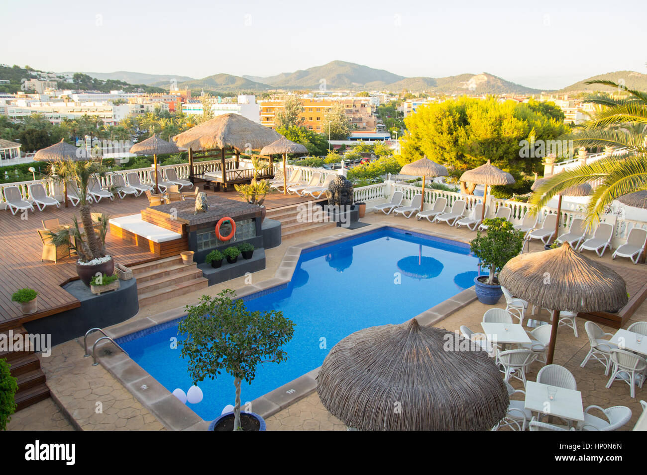 MALLORCA, Spanien - 16 Juli: Wasserbecken im Boutique-Hotel Bon Repos in Santa Ponsa, Mallorca. 16. Juli 2016 Stockfoto
