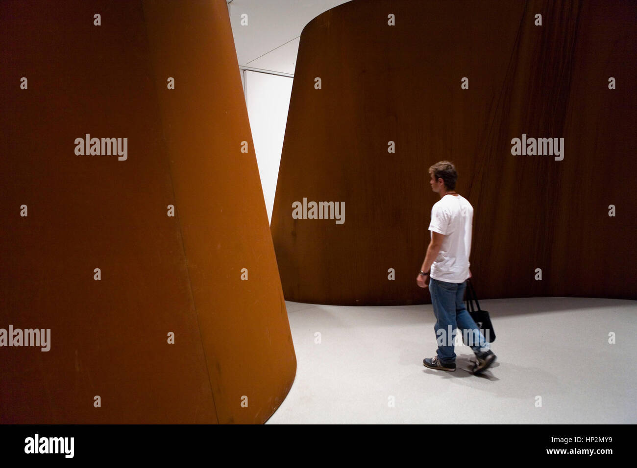 MoMA (Museum of Modern Art). Richard Serra Skulptur, New York City, USA Stockfoto