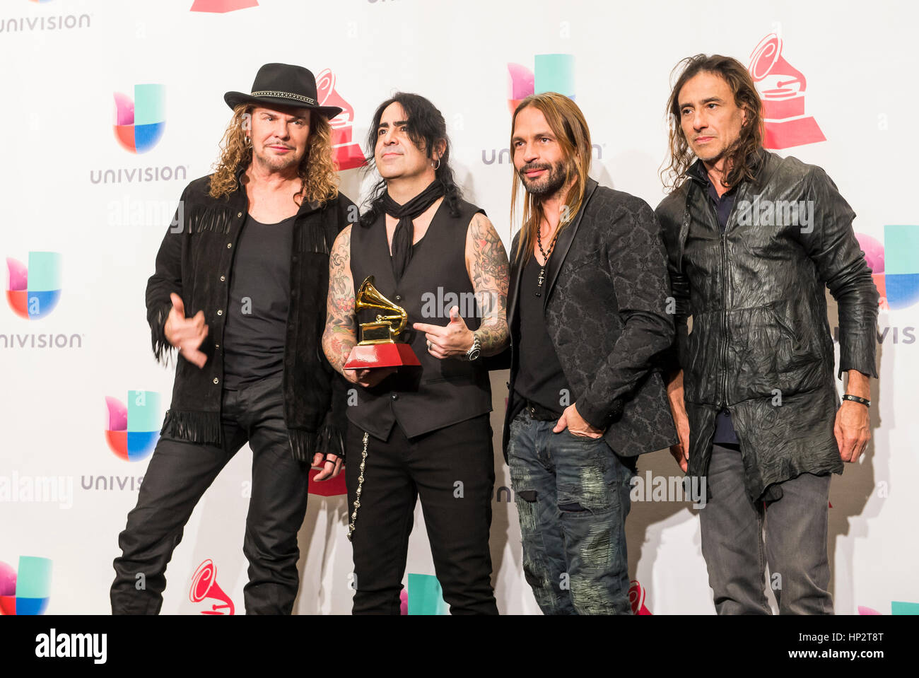 Musikgruppe Mana im Presseraum während der 16. Annual Latin GRAMMY Awards im MGM Grand Arena in Las Vegas, Nevada Stockfoto