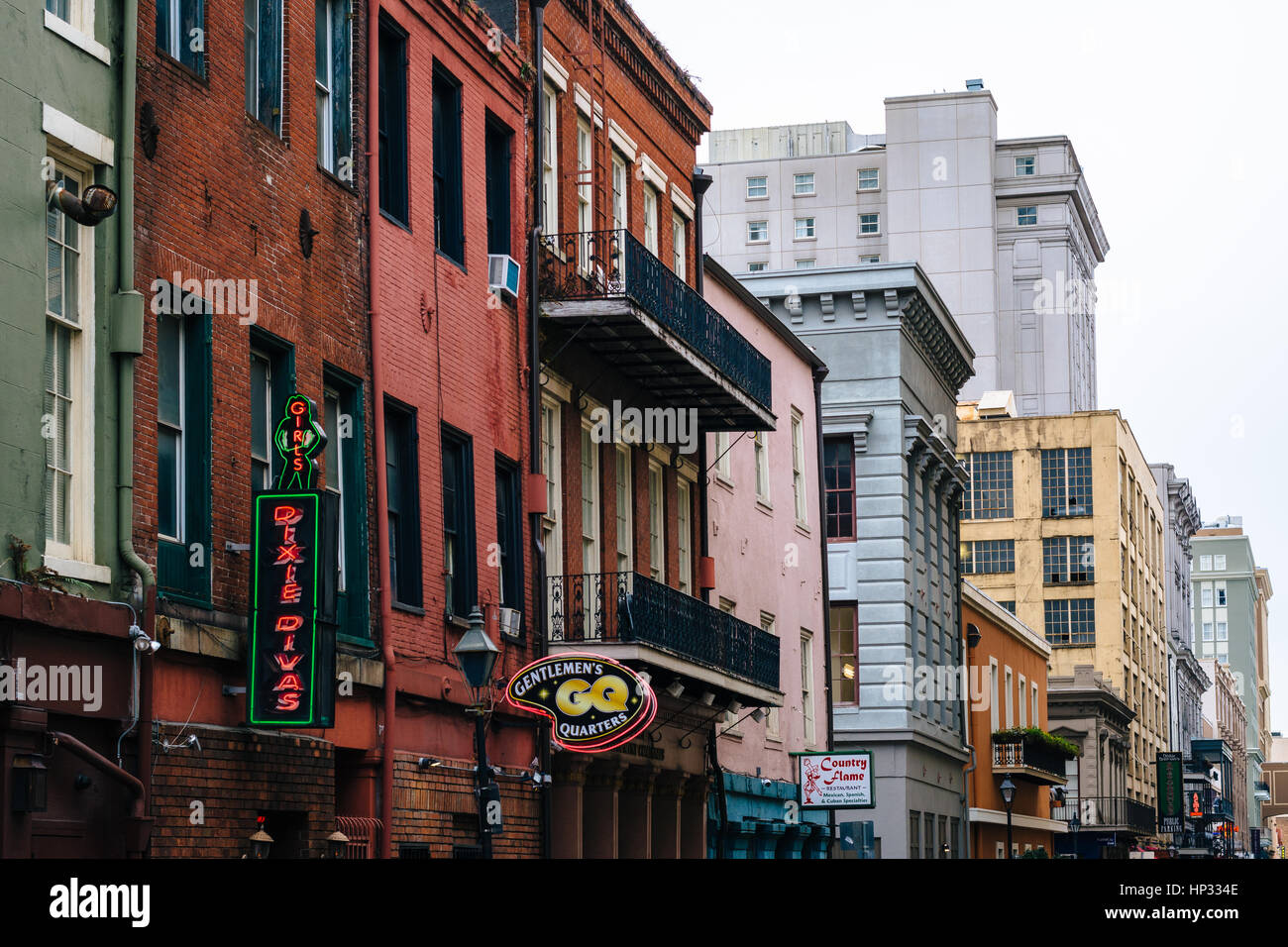 Iberville Street, im French Quarter in New Orleans, Louisiana. Stockfoto