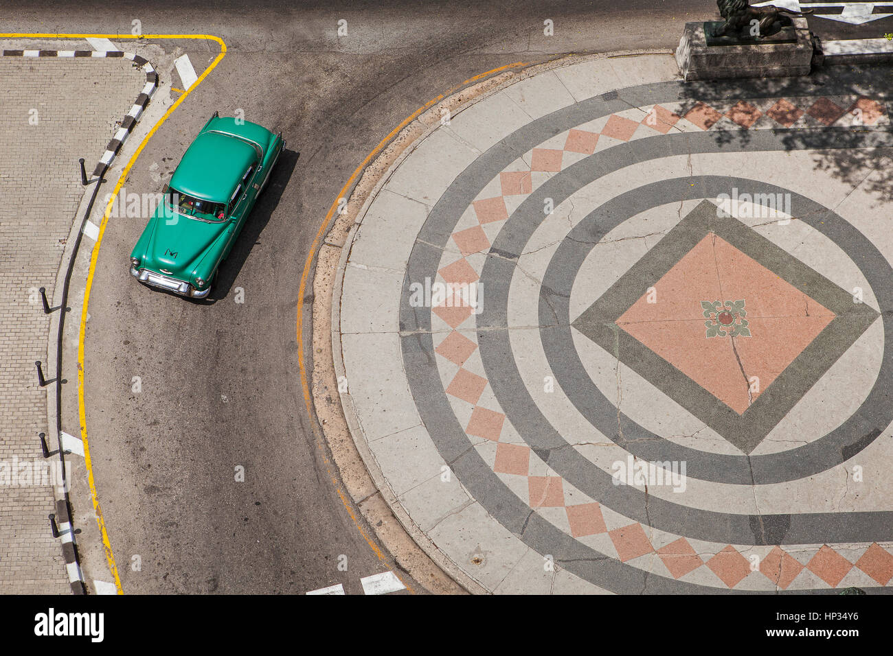 Alt, Jahrgang, Auto, Taxi, Taxi, Taxi, in Paseo Marti oder Paseo Prado, Verkehr, La Habana Vieja Bezirk, La Habana, Kuba Stockfoto