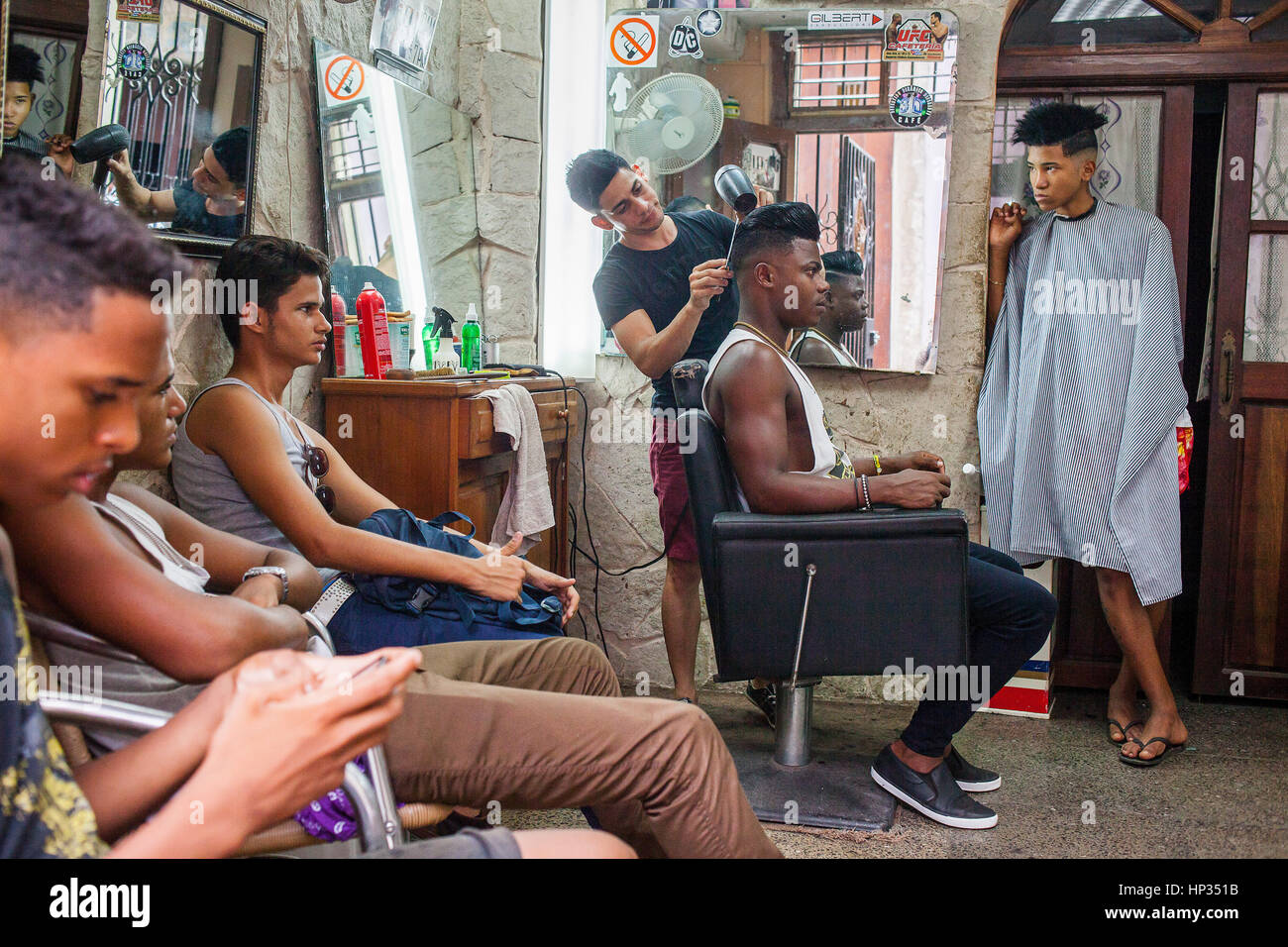 Barbershop, cuentapropista, in der Habana Straße, Habana Vieja Bezirk, La Habana, Kuba Stockfoto