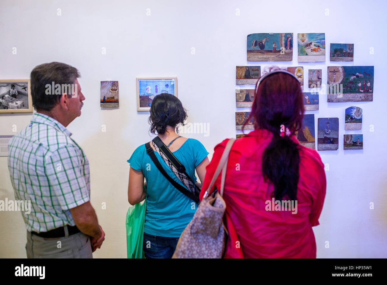 Frida Kahlo Museum, Frida Kahlo´s Sammlung von Ex-Votos, Gemälde von Frida Kahlo, Coyoacán, Mexiko-Stadt, Mexiko Stockfoto