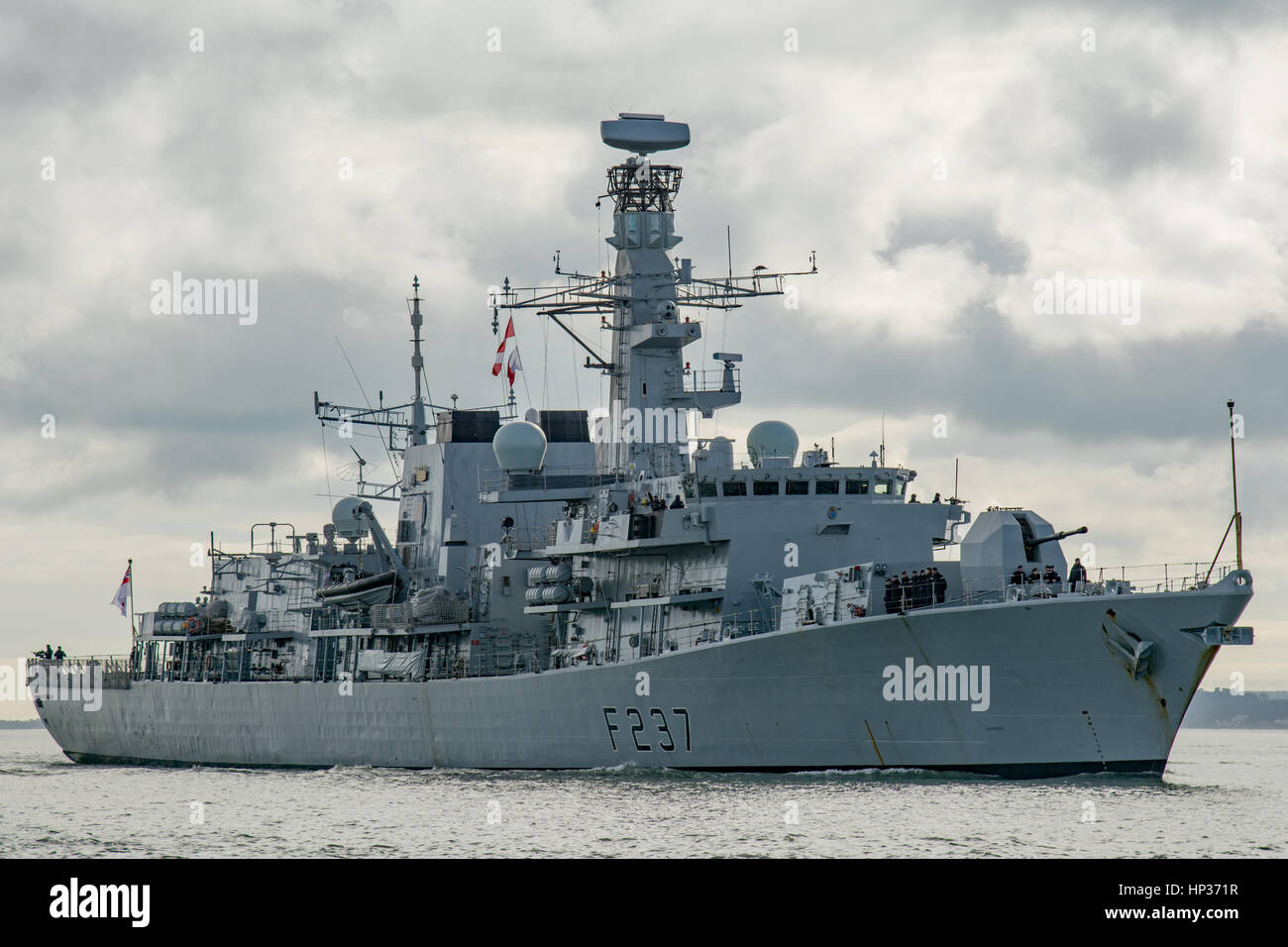 Die britische Royal Navy Typ 23 Fregatte HMS Westminster (F237) am Meer Studien in Portsmouth, Großbritannien am 17. Februar 2017. Stockfoto