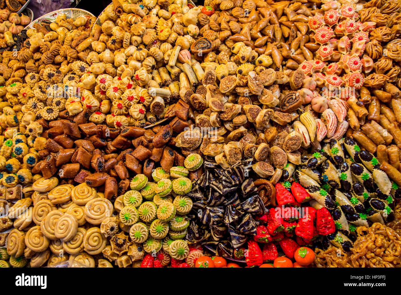 Vielzahl von Arabisch Desserts auf dem arabischen Markt close-up Stockfoto