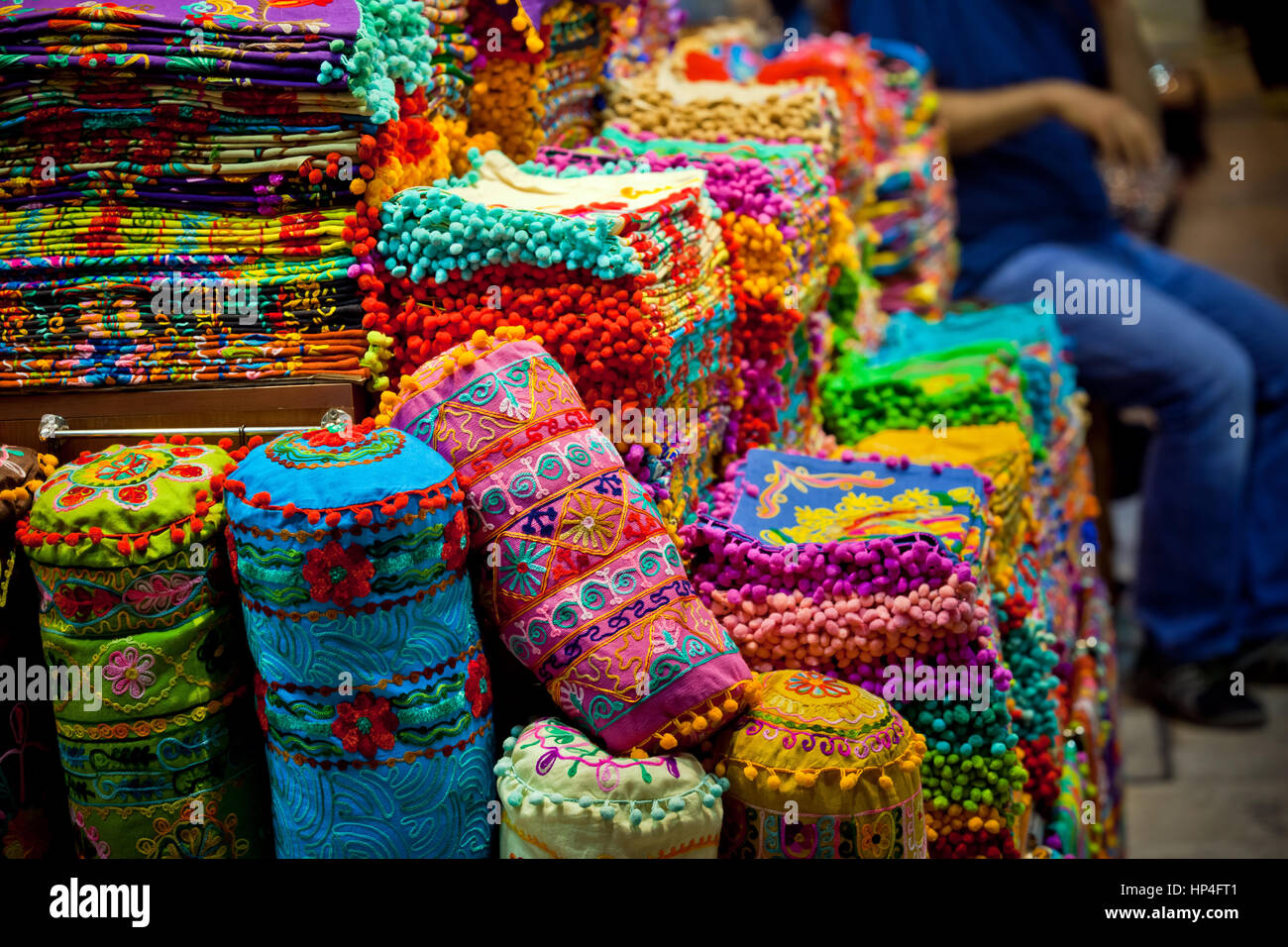 Istanbul, Türkei - April 2013: Grand Bazaar Blick in Istanbul, Türkei Stockfoto