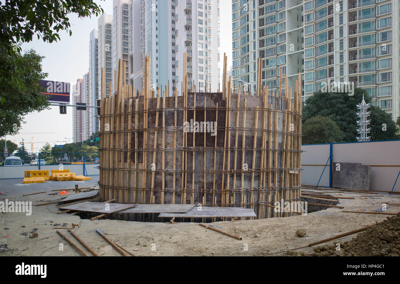 Stahlbeton-Welle im Bau für den Zugriff auf Entwässerung Rohrleitungen, Suzhou Industrial Park, Suzhou, China Stockfoto