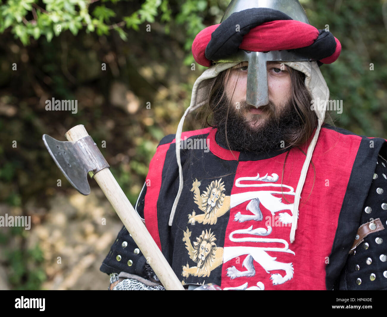 Mittelalterliche Ritter in Rüstung Stockfoto