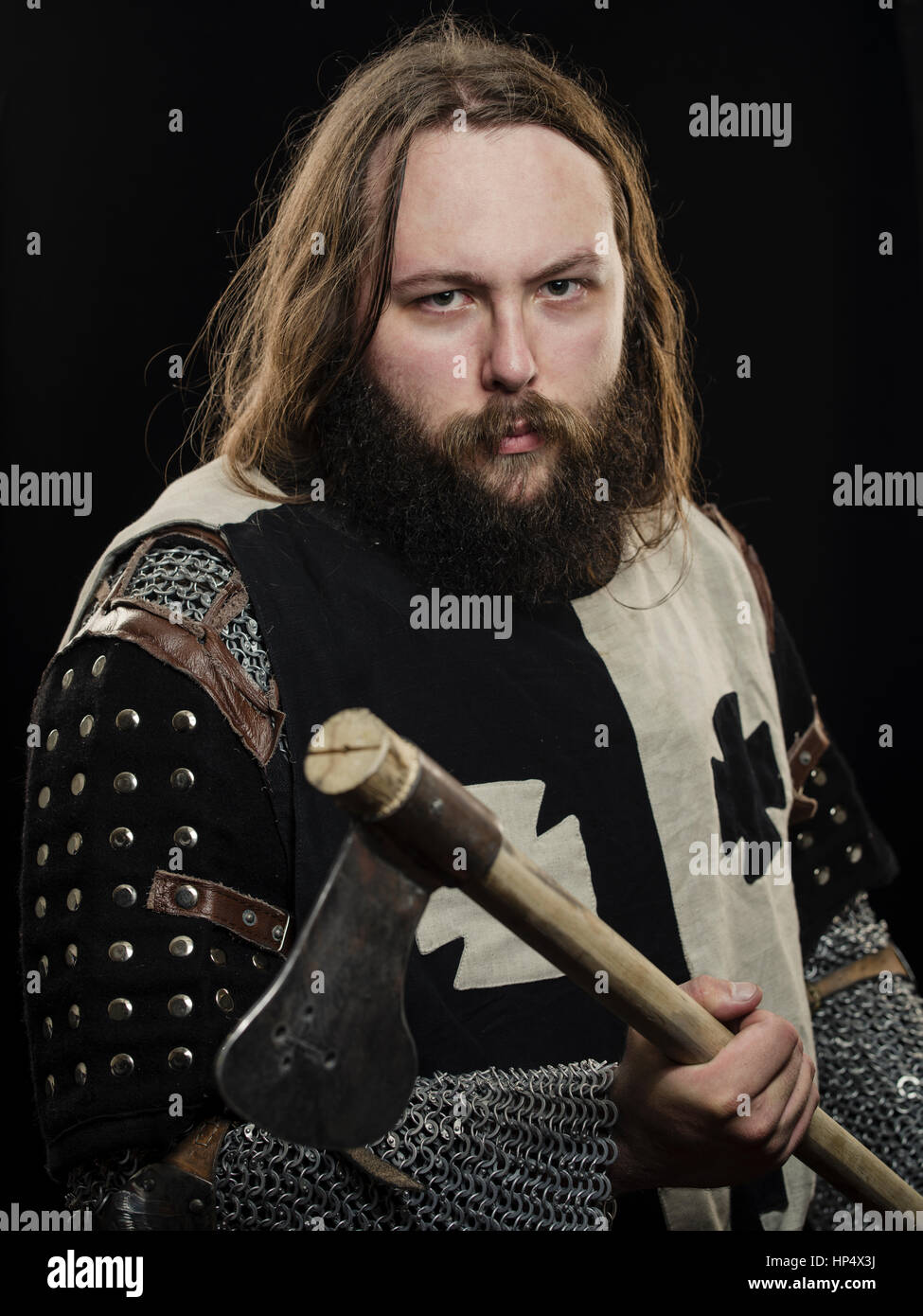 Mittelalterliche Ritter in Rüstung Stockfoto