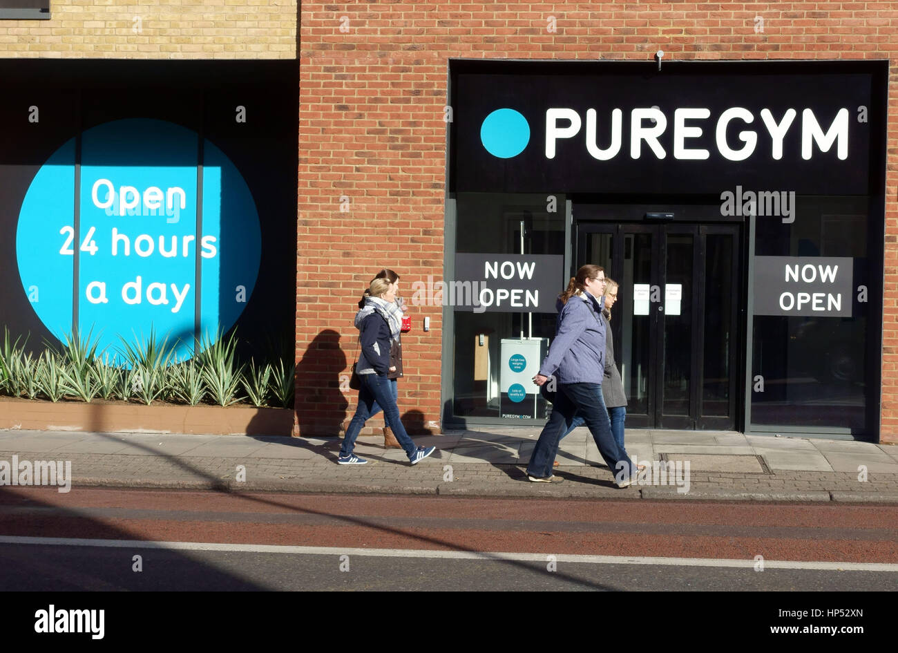 Zweig des Puregym-Fitness-Studios in Camberwell, Süd-London Stockfoto