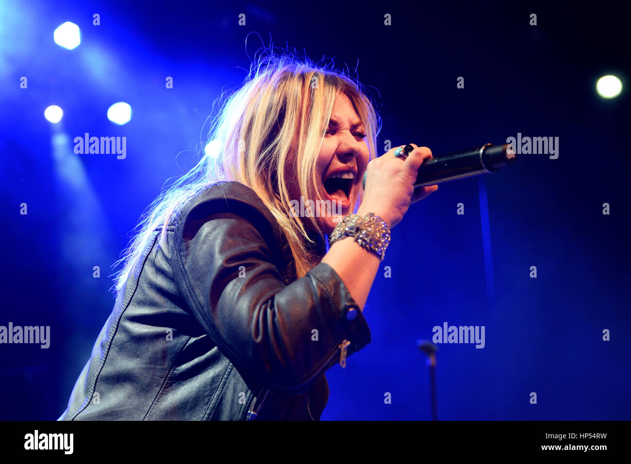 BARCELONA - 28 FEB: Amaia Montero (Künstler) Konzert in Barts Stadium am 28. Februar 2015 in Barcelona, Spanien. Stockfoto