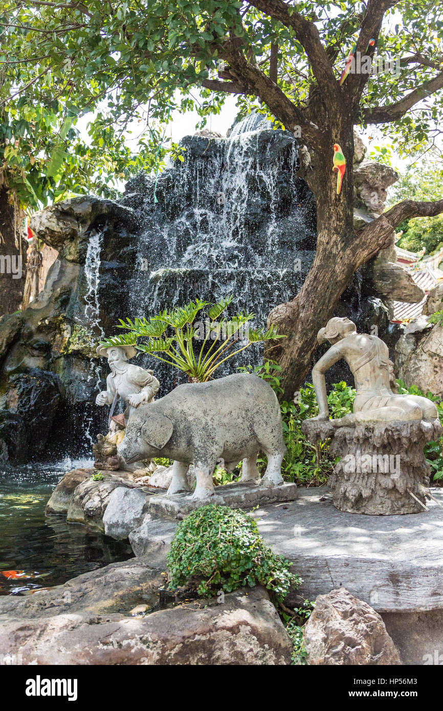 Buddhistischer Tempel des sich zurückneigenden Buddha (Wat Pho) in Bangkok, Thailand Stockfoto