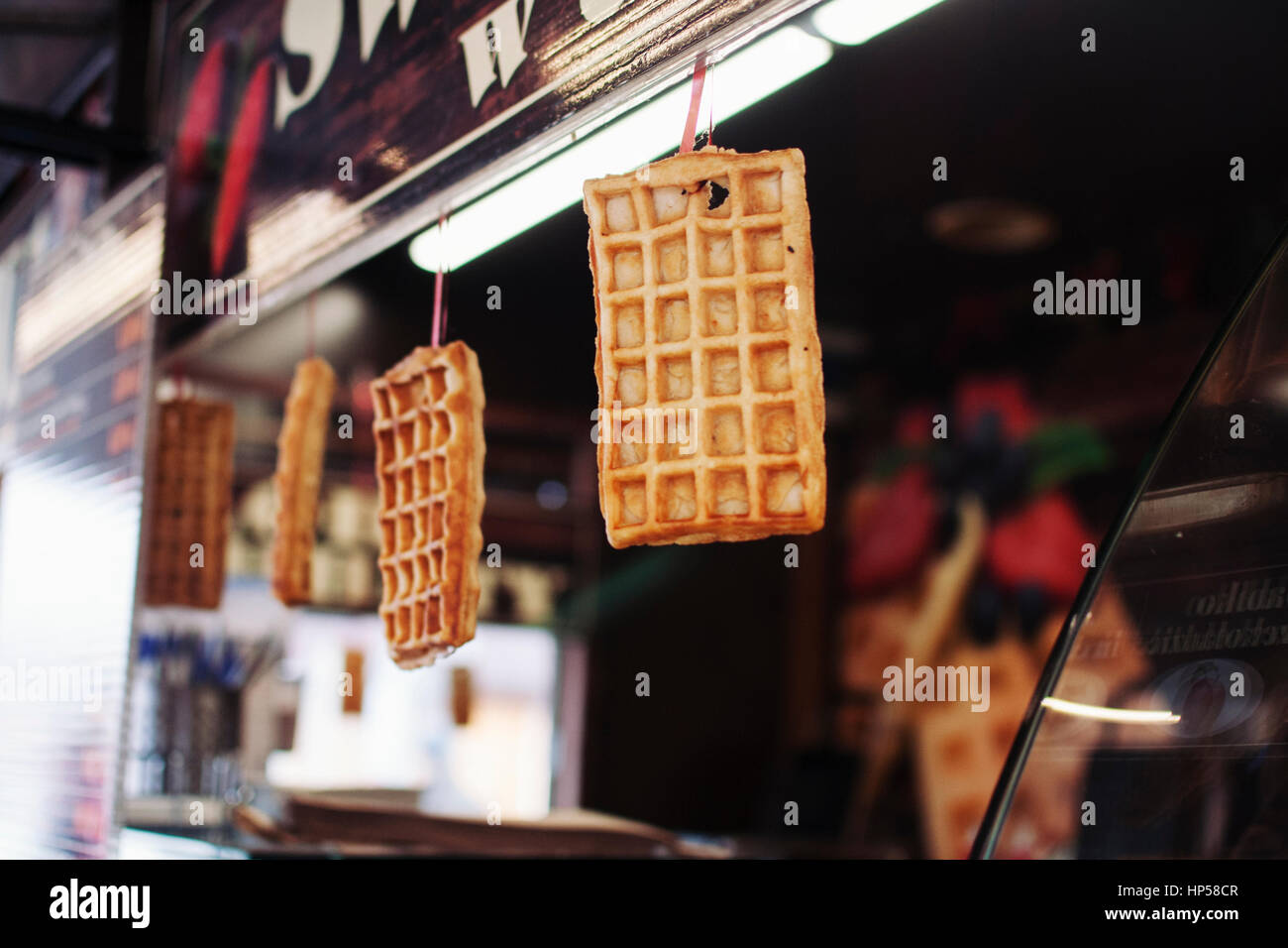 Köstliche Anhänger Waffeln, speichern mit Waffeln in Polen. Stockfoto