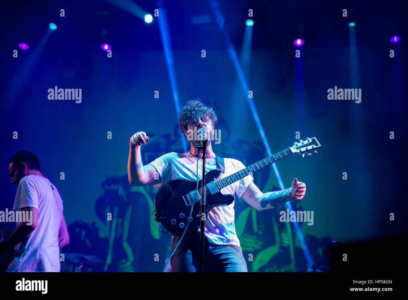 MADRID - SEP 12: Fohlen (Band) in Konzert am Dcode Festival am 12. September 2015 in Madrid, Spanien. Stockfoto