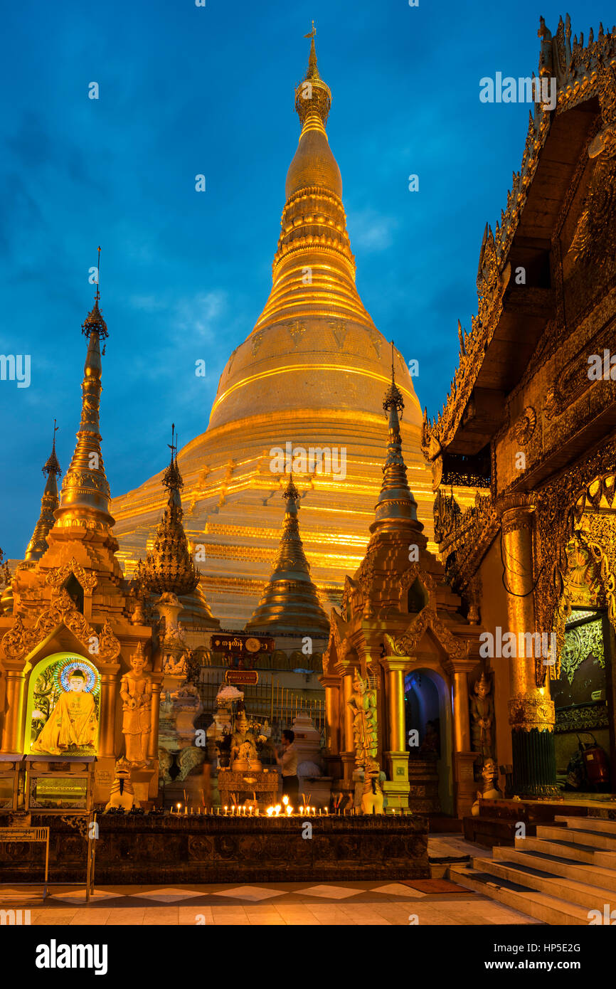 Shwedagon-Pagode (Shwedagon Zedi Daw) Yangon, Myanmar (Burma) Stockfoto