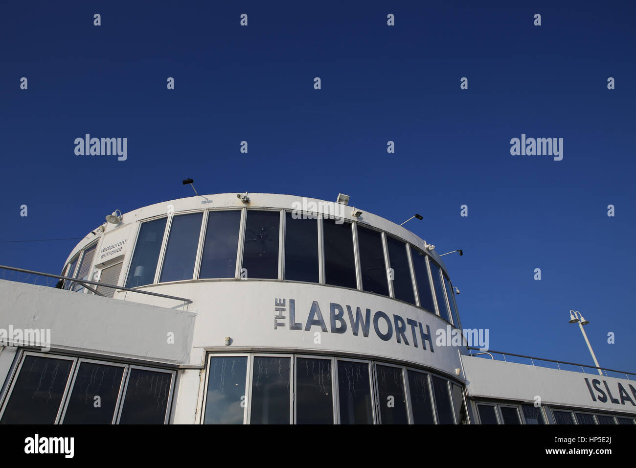 Die modernistische Labworth Cafe / Restaurant auf Canvey Insel, Essex, entworfen von Ove Arup Stockfoto