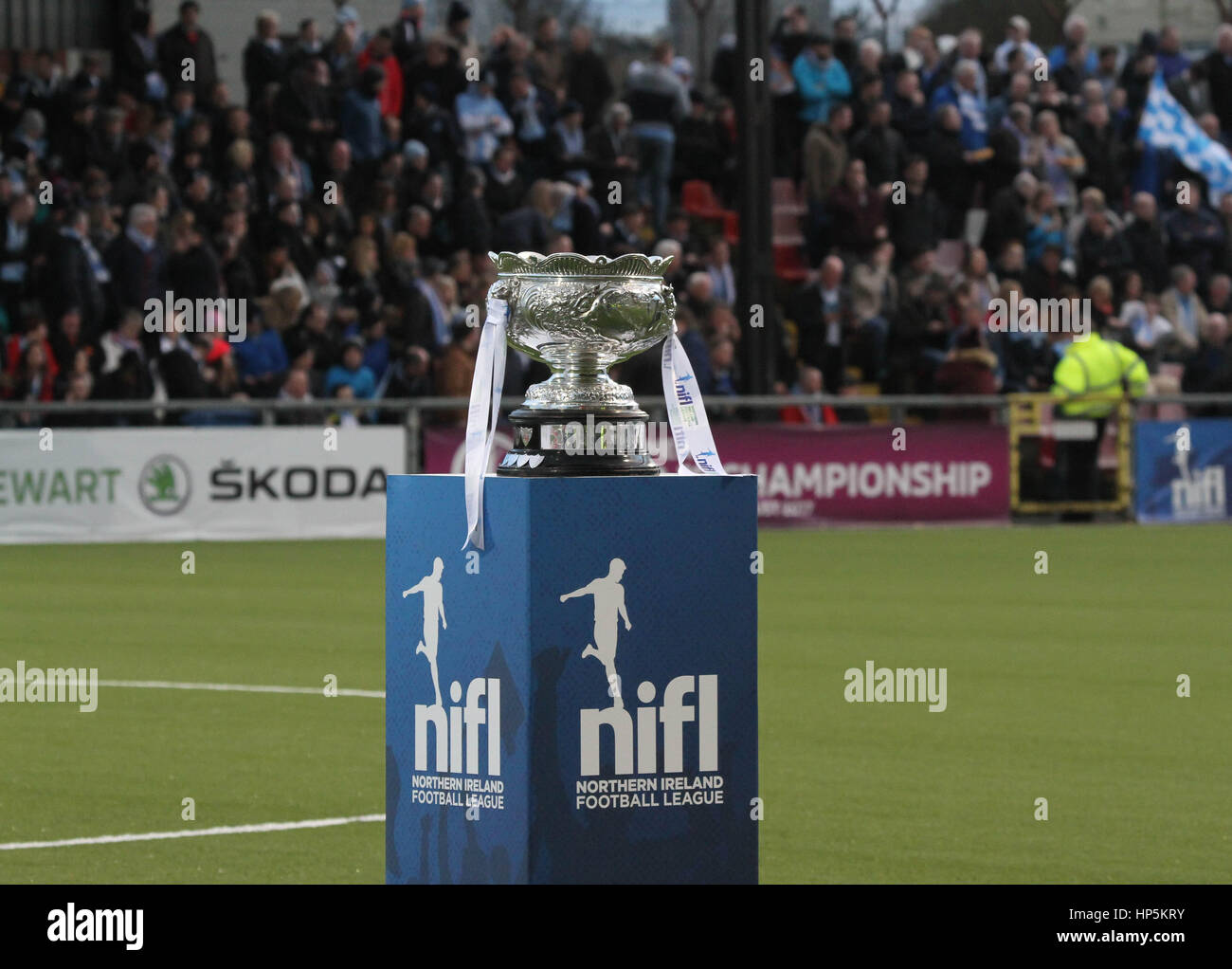 Belfast Nordirland. 18. Februar 2017. Ballymena United 2 Carrick Förster 0. Die nordirische Liga Cup. Quelle: David Hunter/Alamy Leben Nachrichten. Stockfoto