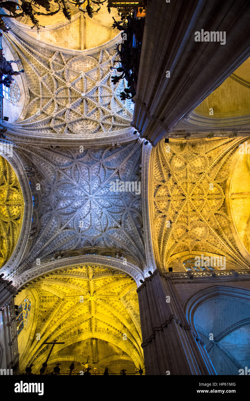 reich verzierte Decke in Giralda Kathedrale, Sevilla, Spanien Stockfoto