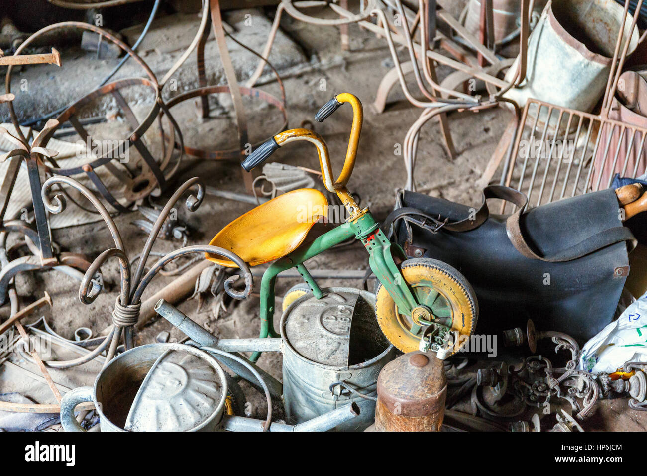 Metalldreirad Fotos und Bildmaterial in hoher Auflösung Alamy