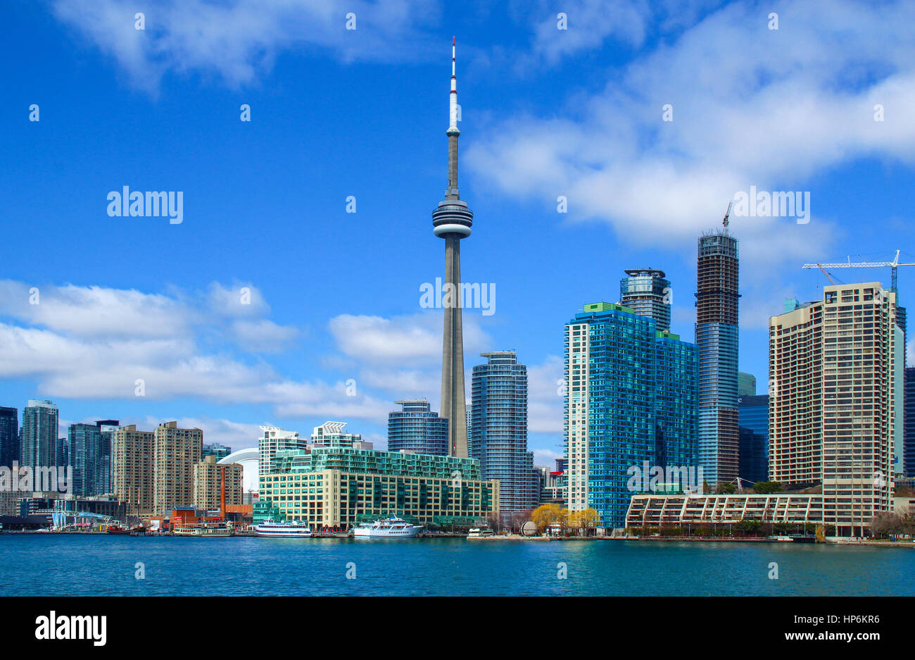Die Innenstadt von Toronto Skyline an einem sonnigen Tag Stockfoto