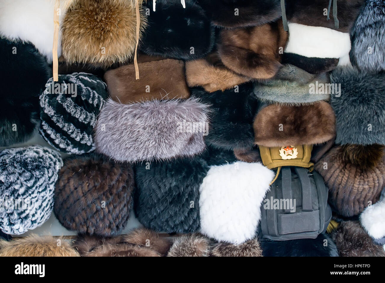Trachtenhüte für kalten russischen winter Stockfoto