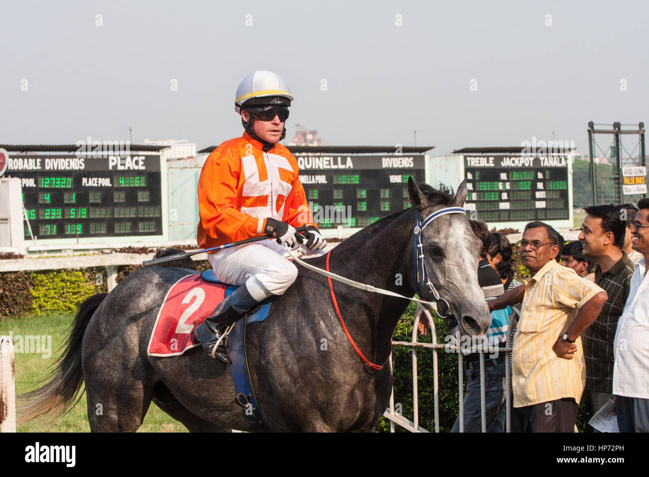 Swastika, Hindu, religiöse, Symbol, auf, Jockey, Seide, an, Calcutta Turf Club, Kolkata, Kolkata, West Bengal, West Bengal, Indien, indisch, asiatisch, Asiatische, Stockfoto