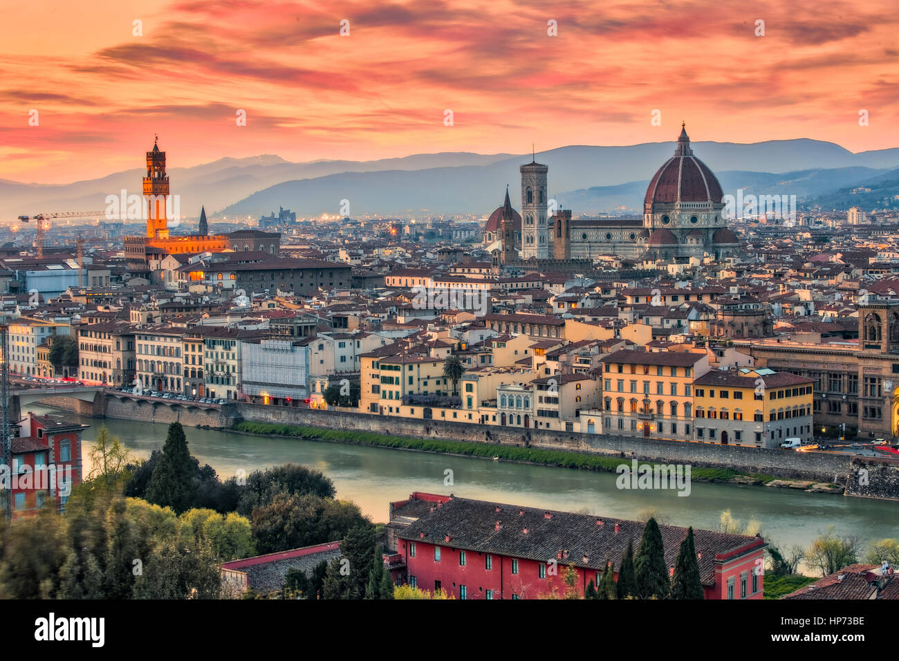 Dämmerung des Duomo Florenz in Florenz, Italien. Stockfoto