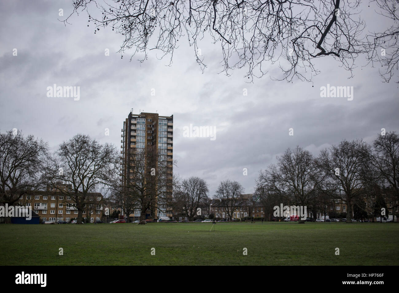 Blick nach Norden über London Fields in Hackney, East London. Stockfoto