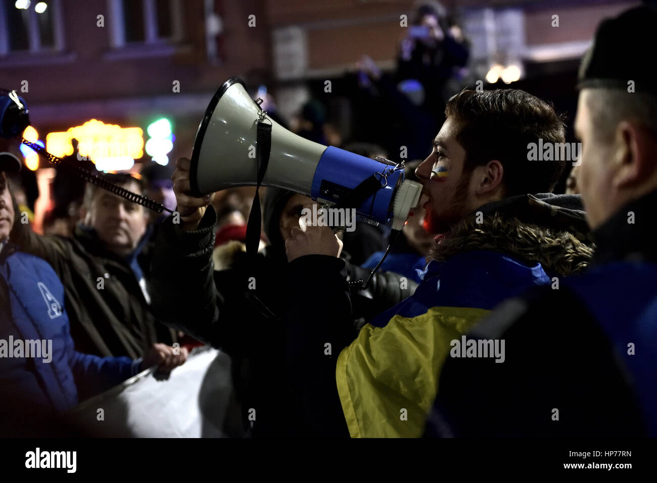 CLUJ-NAPOCA, Rumänien - 4. Februar 2017: mehr als 50.000 Menschen protestieren gegen die rumänische Regierung Pläne zu verzeihen oder reduzieren Sie Sätze von c Stockfoto