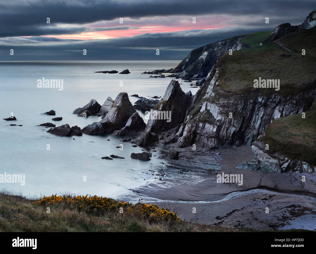 Blick vom South Devon Küstenweg Westcombe Bay Stockfoto