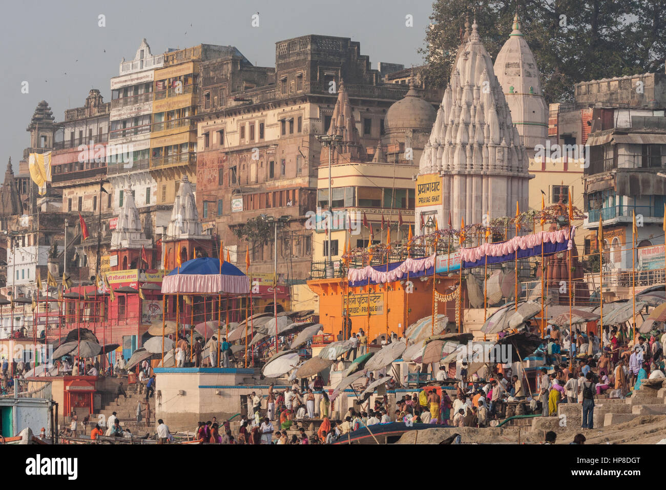 Varanasi, Benares, Hindu, religiöse, Hauptstadt, Heilige, Fluss, Ganges, Banken, der Heilige, Baden, Ghats, Uttar Pradesh, Indien Indian, Asia, asiatisch, Stockfoto