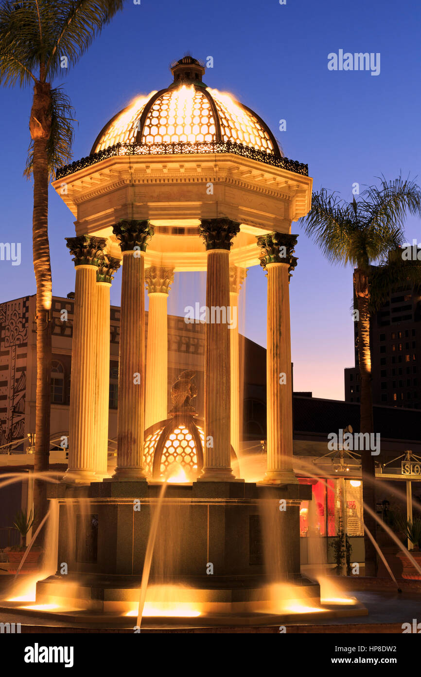 Broadway-Brunnen, Horton PLaza Park, Gaslamp Quarter, San Diego, Kalifornien, USA Stockfoto