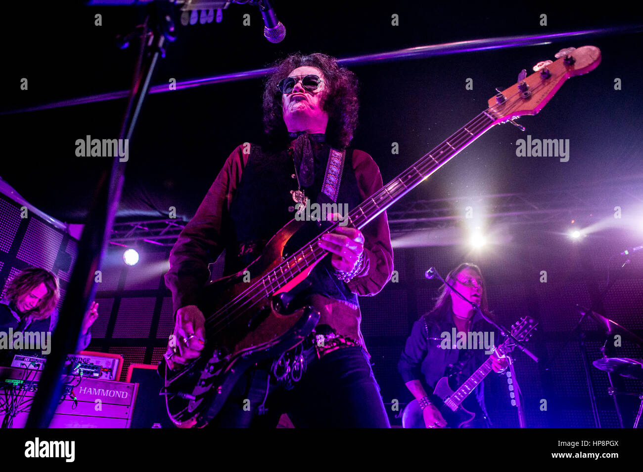 Mailand, Italien. 19. Februar 2017. Glenn Hughes tritt bei Serraglio. Hughes ist bekannt für Bass zu spielen und Durchführung Gesang für Funk Rock Pioniere Trapez, die MK III und IV-Aufstellungen von Deep Purple Credit: Mairo Cinquetti/Alamy Live News Stockfoto