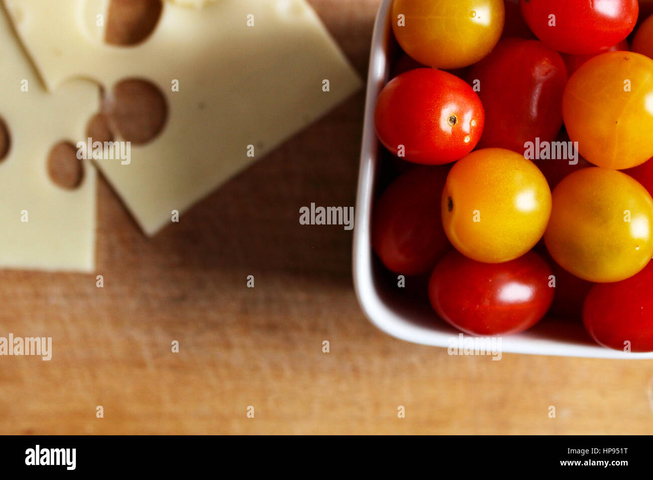 Cherry-Tomaten und Käse Stockfoto