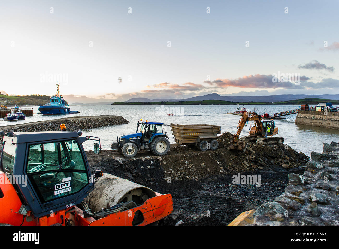 Bantry Hafen-Entwicklung in Bantry, West Cork, Irland mit textfreiraum setzt Arbeit fort. Stockfoto