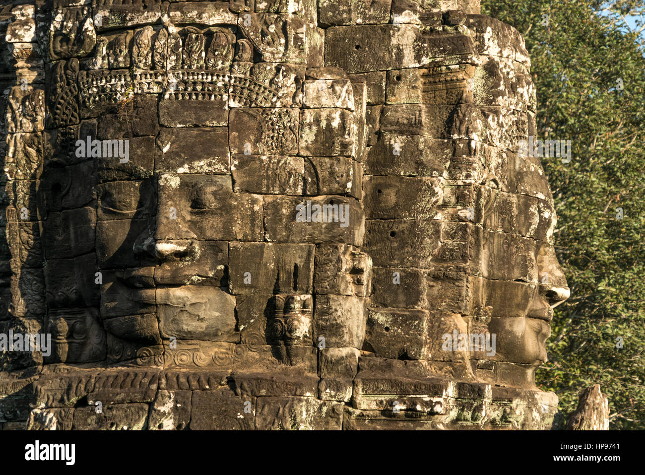Gesichter des Bodhisattva Lokeshvara der Tempelanlage Bayon, Angkor Thom, Kambodscha, Asien | Gesichter des Bodhisattva Lokesvaraat am Tempel B Stockfoto