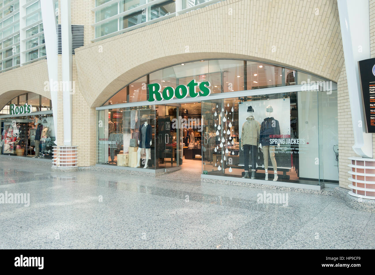 Roots Canada Bekleidungsgeschäft in Brookfiled Place Toronto Ontario Kanada Stockfoto